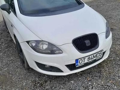 Utilizat 2011 Seat Leon Hatchback | 2.500 EUR (Super Preț)