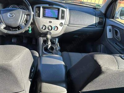 Utilizat 2005 Mazda Tribute SUV | 5.500 EUR