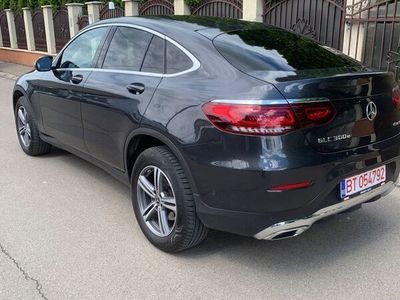 Mercedes GLC300