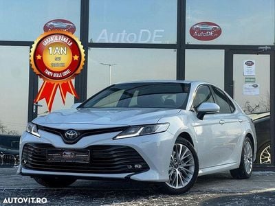 Culoarealb Utilizat 2019 Toyota Camry Berlinǎ | 21.490 EUR (Super Preț)