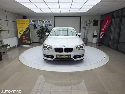 Second-hand BMW 118 Comfort Edition 143 CP (105 kW) 2014 Culoarealb Hatchback