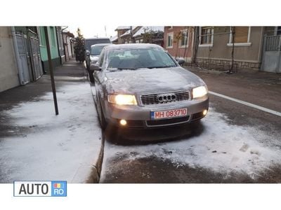 Second-hand Audi A4 131 CP (96 kW) 2003 Gri Berlinǎ