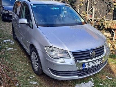 Second-hand VW Touran 107 CP (78 kW) 2009 Gri Monovolum