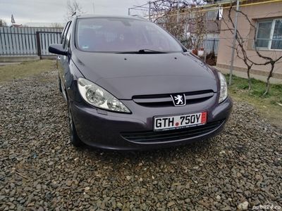 second-hand Peugeot 307 1,6 benzina, cutie de viteze automată!