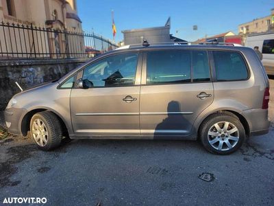 Culoaregri Utilizat 2008 VW Touran Highline Monovolum | 3.100 EUR (Preț OK)