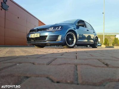 Culoarealbastru Utilizat 2015 VW Golf VII Comfortline Hatchback | 9.000 EUR