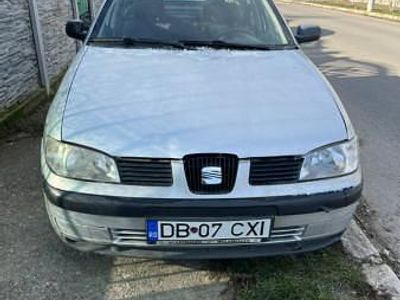 Argintiu Utilizat 2001 Seat Cordoba Berlinǎ | 2.990 EUR