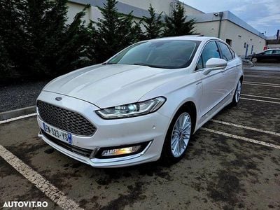 Second-hand Ford Mondeo Vignale 187 CP (137 kW) 2018 Culoarealb Berlinǎ