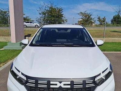 Second-hand Dacia Logan Journey 90 CP (66 kW) 2024 Culoarealb Berlinǎ