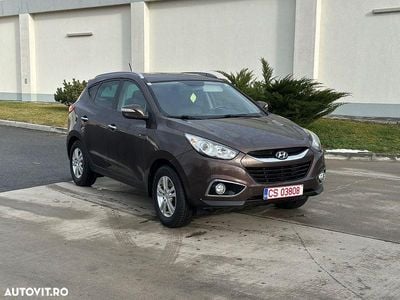 Culoarealte culori Utilizat 2013 Hyundai ix35 Premium SUV | 7.999 EUR (Super Preț)