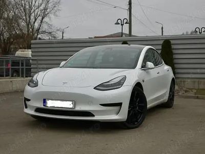 Alb Second-hand 2019 Tesla Model 3 Standard Range Plus Berlinǎ | 16.999 EUR (Preț OK)