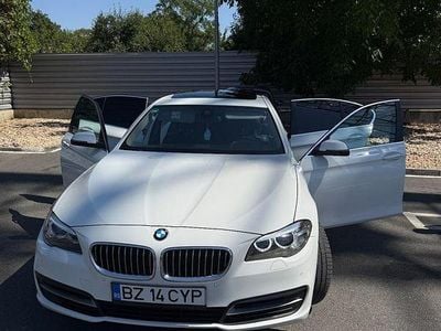 Culoarealb Utilizat 2014 BMW 520 Sport Line Berlinǎ | 14.999 EUR (Preț OK)