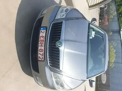 Second-hand Skoda Octavia 105 CP (77 kW) 2012 Gri Berlinǎ