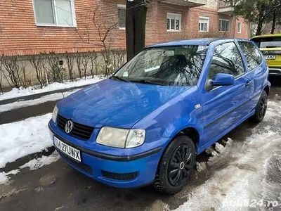 Albastru Second-hand 2000 VW Polo Hatchback | 300 EUR