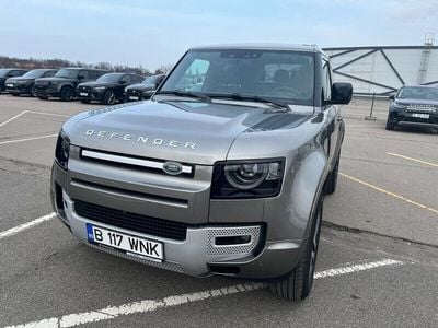 Second-hand Land Rover Defender 2023 Silicon silver SUV