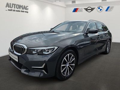 BMW 330e