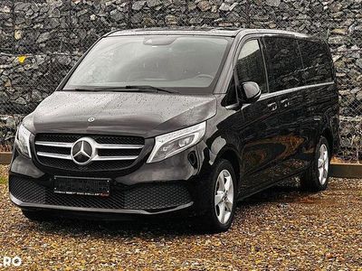 Mercedes V220
