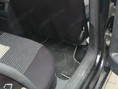 Second-hand VW Golf VI United 77 CP (56 kW) 2009 Negru Hatchback