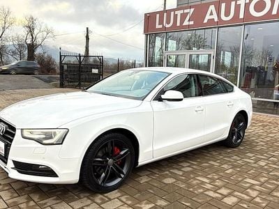 Alb metalizat gri, Utilizat 2015 Audi A5 Sportback Hatchback | 15.850 EUR (Preț OK)