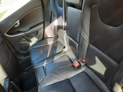 Second-hand Volvo V40 120 CP (88 kW) 2015 Berlinǎ