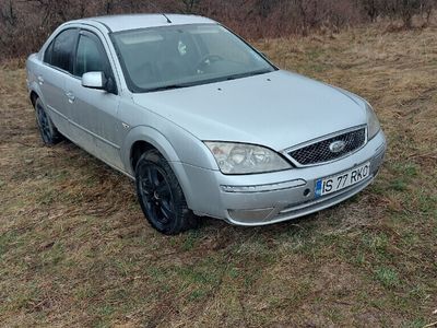 second-hand Ford Mondeo 2004, 2.0 motorina=rate direct în parc