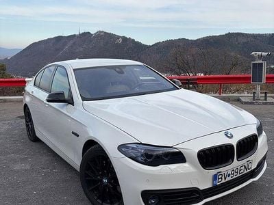 Second-hand BMW 525 Sport Line 218 CP (160 kW) 2015 Culoarealb Berlinǎ