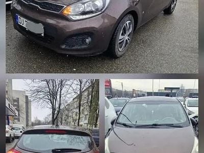 Second-hand Kia Rio FIFA World Cup Edition 109 CP (80 kW) 2012 Maro Hatchback