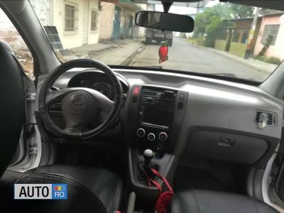 Alb Utilizat 2010 Hyundai Tucson SUV | 1.500 EUR