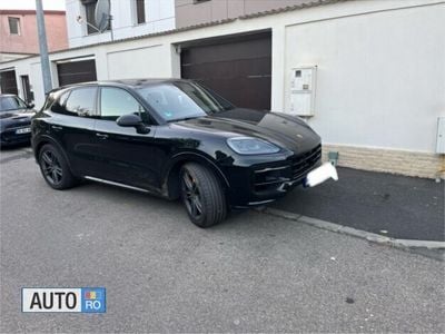 Negru Utilizat 2023 Porsche Cayenne SUV | 128.000 EUR