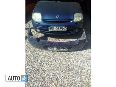 Renault Clio II