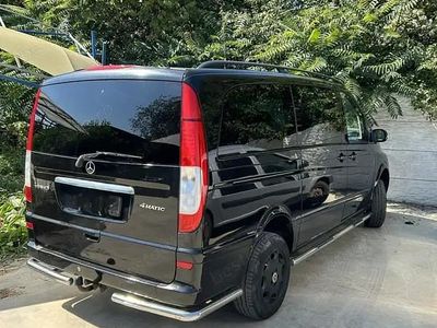 Second-hand Mercedes Viano 174 CP (127 kW) 2013 Negru Monovolum