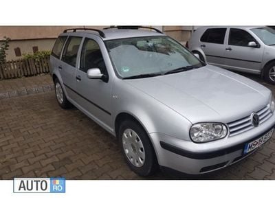 Second-hand VW Golf IV 105 CP (77 kW) 2002 Argintiu Break