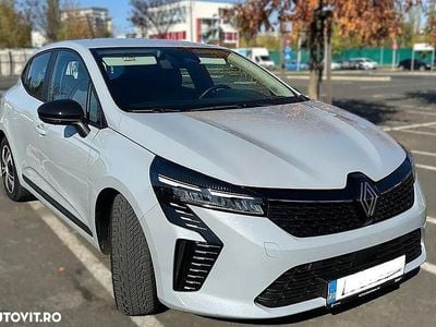 Second-hand Renault Clio V Evolution 145 CP (106 kW) 2023 Culoaregri Hatchback