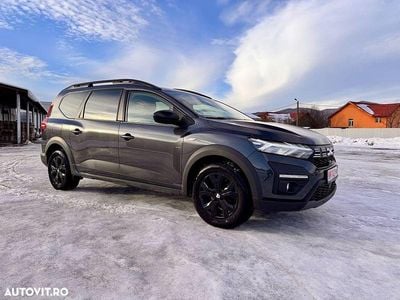 Second-hand Dacia Jogger Extreme 100 CP (73 kW) 2022 Culoaregri Monovolum