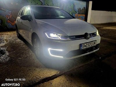 Second-hand VW e-Golf 100 kW (136 CP) 2019 Culoarealb Hatchback