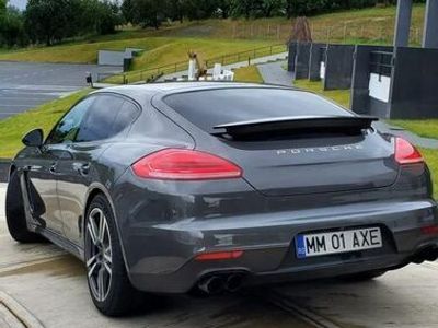 second-hand Porsche Panamera 3.0 Tiptronic S 2016 · 190 000 km · 2 967 cm3 · Diesel