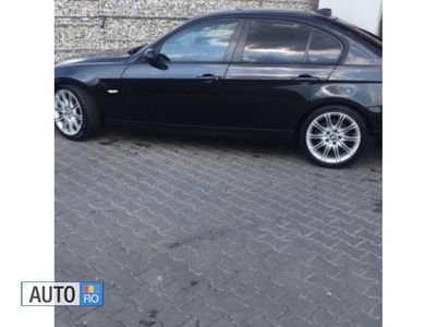 Second-hand BMW 320 163 CP (119 kW) 2005 Negru Berlinǎ