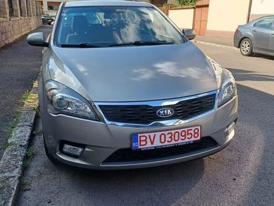 second-hand Kia Ceed 1.4 CVVT Attract