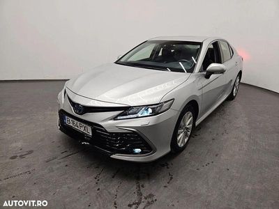 Culoaregri Utilizat 2020 Toyota Camry Business Edition Berlinǎ | 32.065 EUR (Puțin scump)