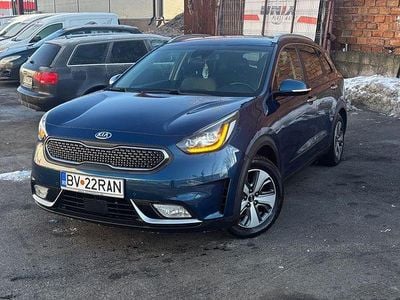 Second-hand Kia Niro 141 CP (103 kW) 2018 Culoarealbastru SUV