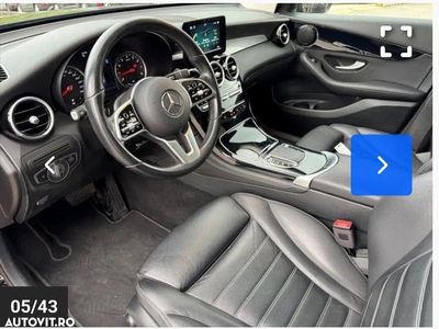 Mercedes GLC300