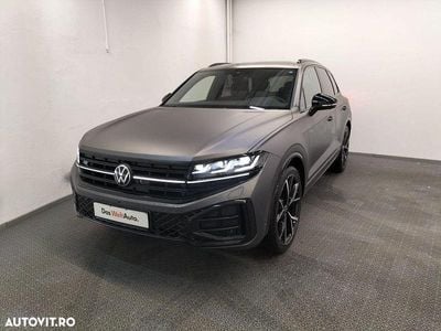 Culoaregri Second-hand 2025 VW Touareg Style SUV | 76.200 EUR