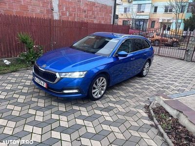 Culoarealbastru Second-hand 2023 Skoda Octavia Premium Edition Break | 15.900 EUR