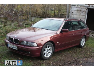 Second-hand BMW 525 160 CP (117 kW) 2002 Visiniu metalizat Break