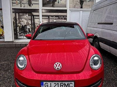 Culoarerosu Utilizat 2015 VW Beetle Hatchback | 12.000 EUR
