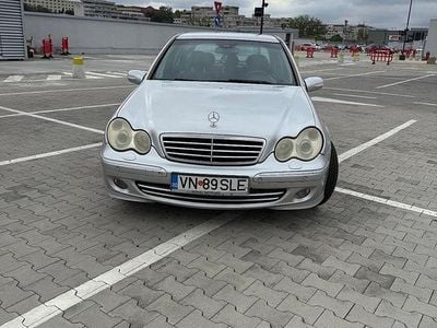 Mercedes C200