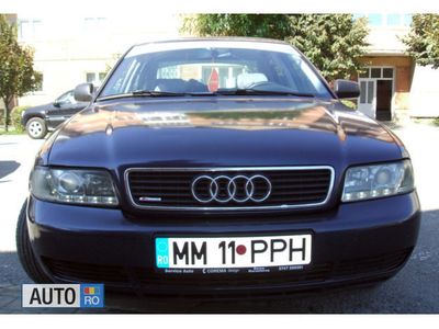 Albastru Utilizat 1996 Audi A4 S-Line Berlinǎ | 1.650 EUR