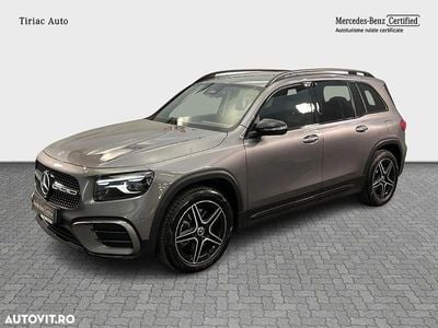 Mercedes GLB220
