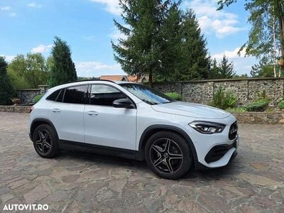 Mercedes GLA220