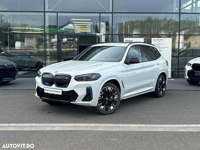 Second-hand BMW iX3 Shadowline 210 kW (286 CP) 2023 Alb SUV